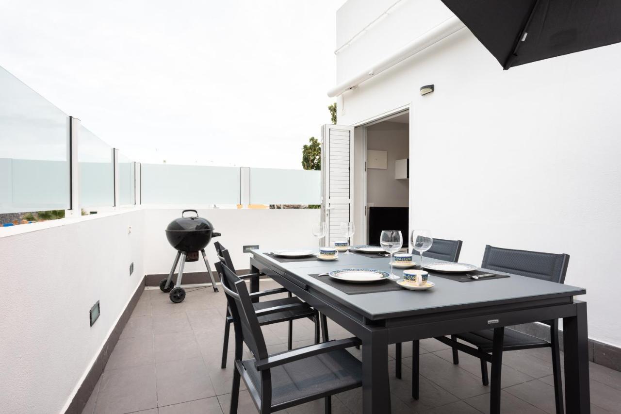 Holiday home Home2book Stunning Sea Front House El Poris Poris de Abona